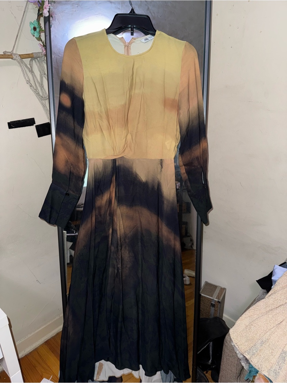 Zara Ombre Long-Sleeve Maxi Dress in Yellow and Black